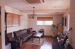 ���r���O